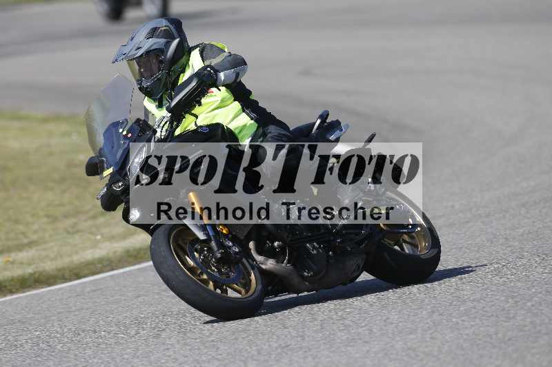 /01 02.04.2026 MAZ ADR/Gruppe gelb Gruppe gruen/Instruktoren